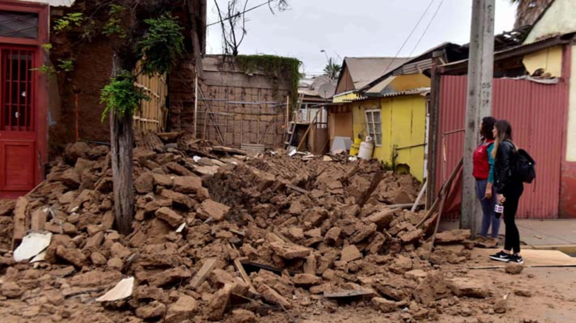 Video Duras imágenes del sismo en Chile en el que murieron 2 personas